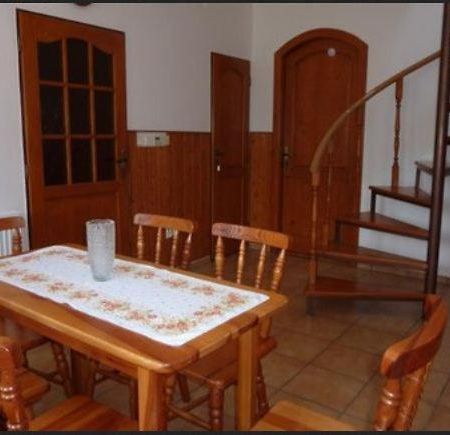 Вілла Apartman Foldes Tibor Вельки Медер Екстер'єр фото